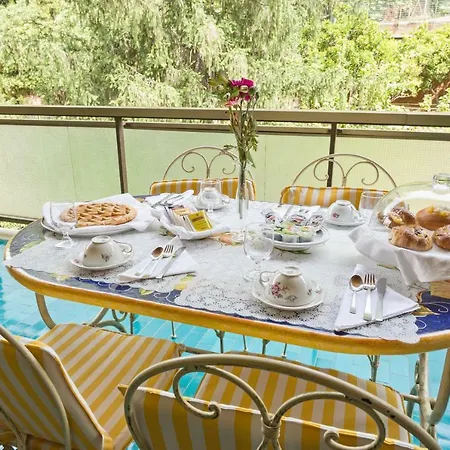 Sansotero Vatican Relais לינה וארוחת בוקר 4*